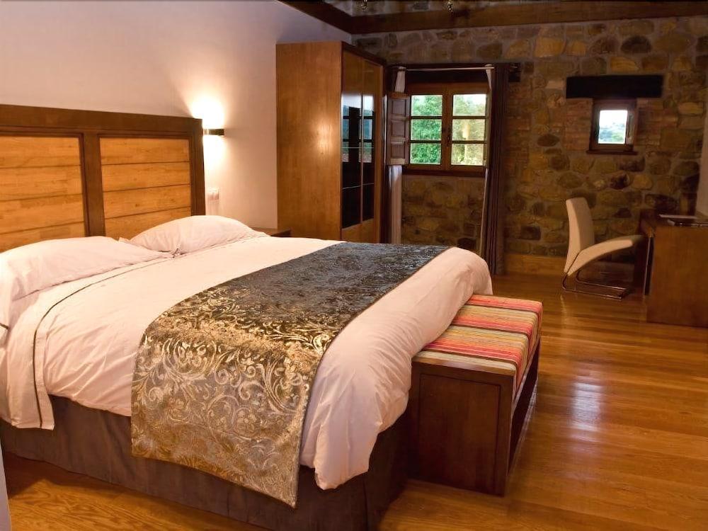 Akla Hotel Suites Valles Pasiegos Saro Ngoại thất bức ảnh